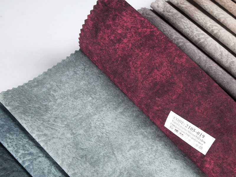 Tecido de veludo impresso versátil: perfeito para vestuário, decoração e mais